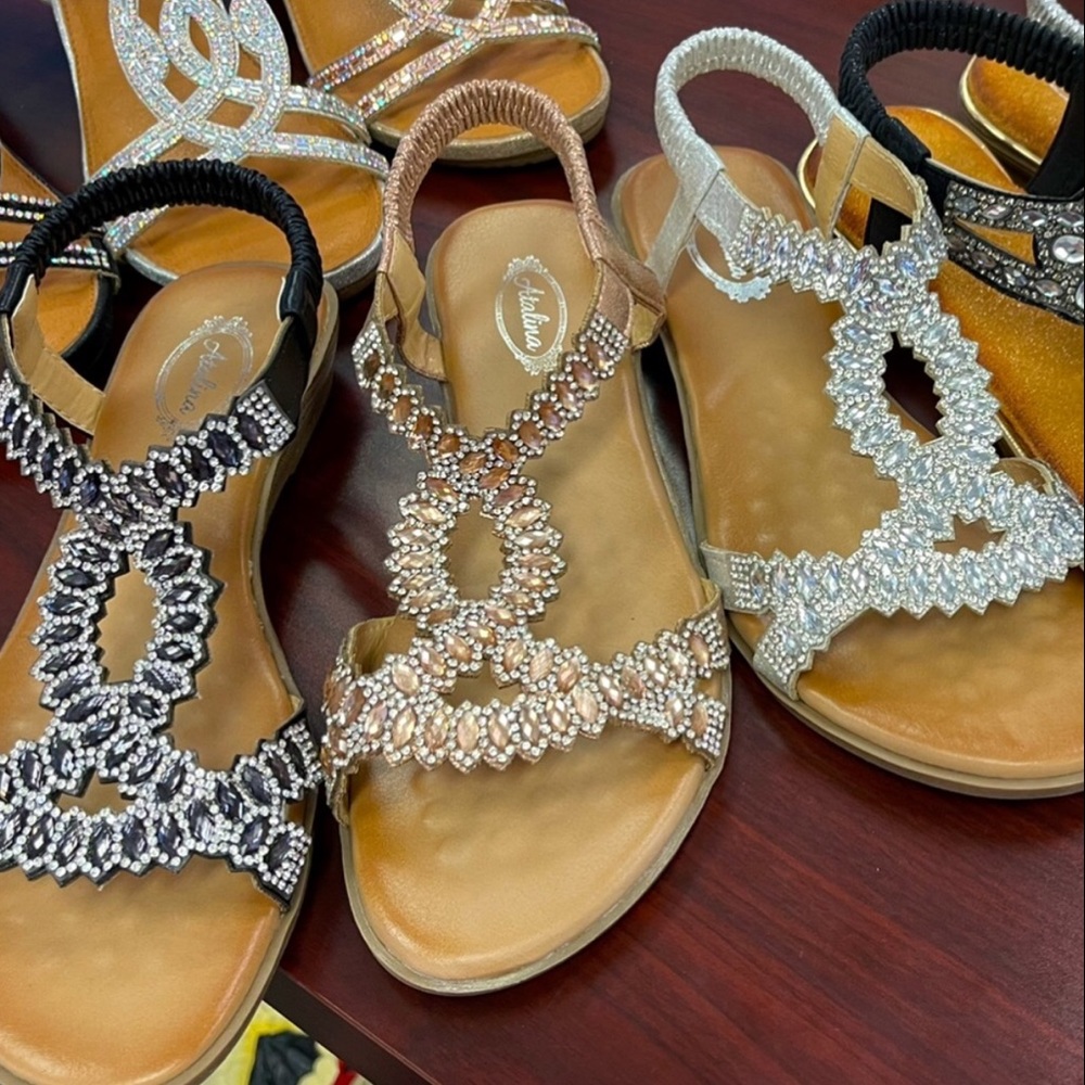 1 left! Italina Silver Rhinestone Jewel Low Wedge Sandal 7.5 - Picture 3 of 4